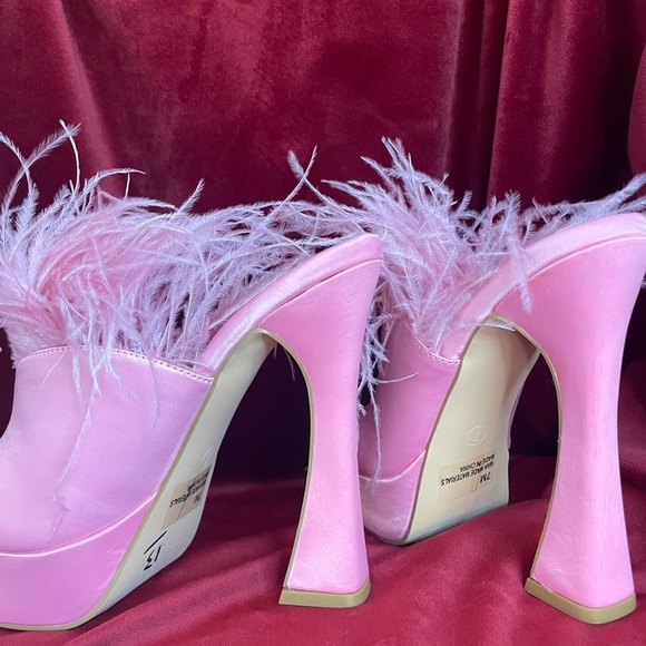 Fashion Nova Pink Feathered Platform Heels - Picture 6 of 9